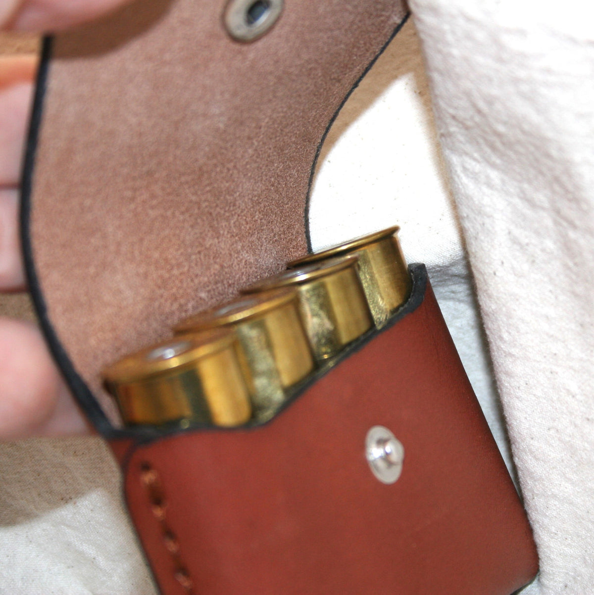 pocket pouch 12 gauge  3inch  4 rounds Leather Ammo Pouch Shotgun Cartridge Holder