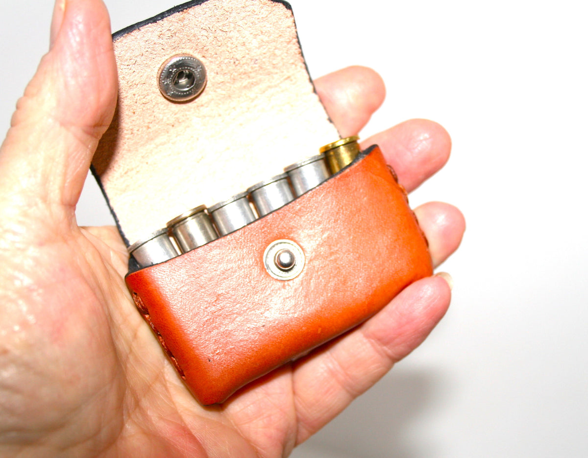pocket pouch 38 or 357 Ammo 6 rounds holder Bond Arms, leather, pocket carry wallet