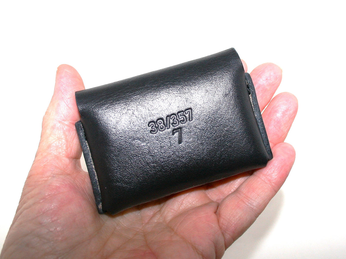 pocket pouch 38 or 357 Ammo 7 rounds holder Bond Arms, leather, pocket carry wallet