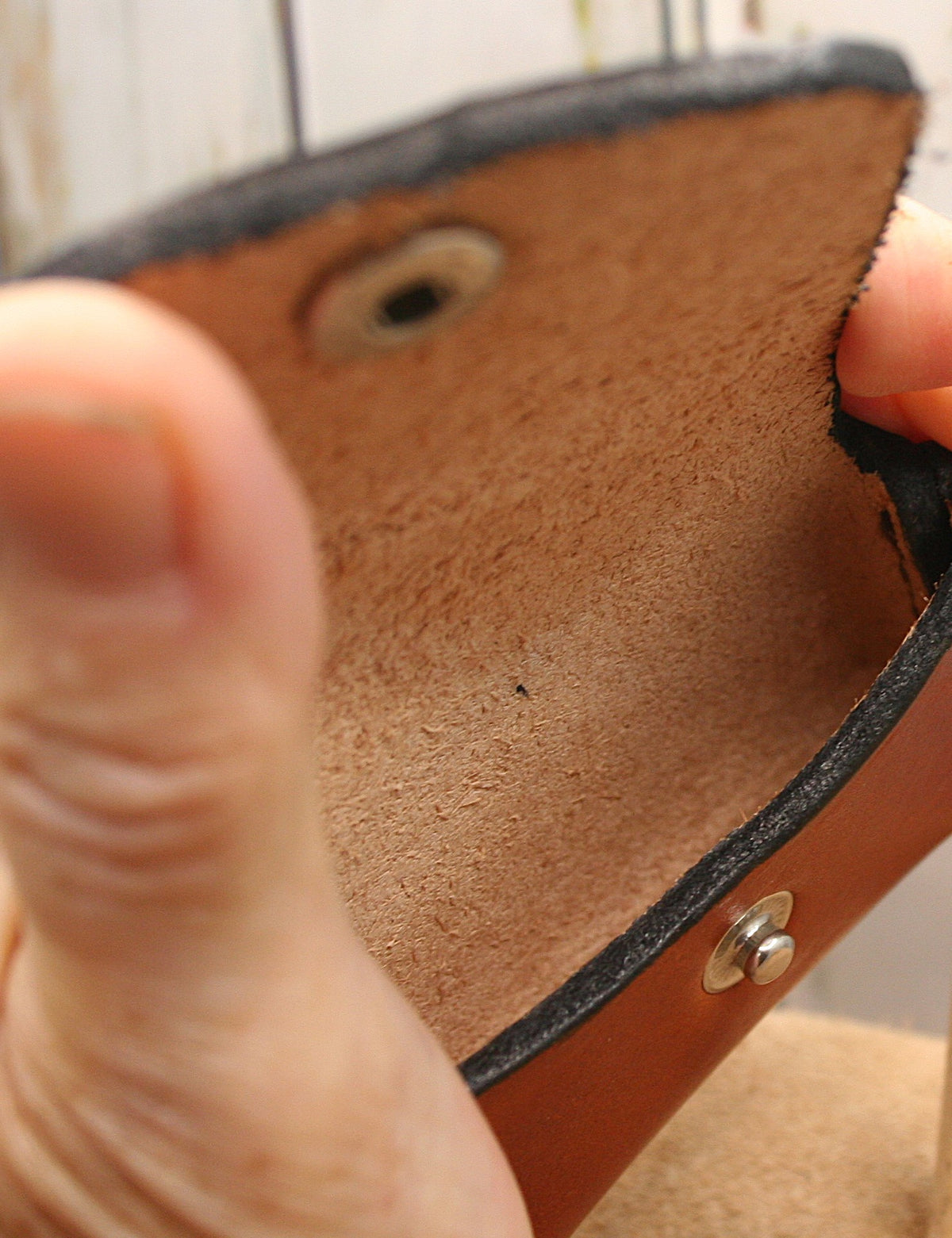 pocket pouch 45LC Ammo holder Bond Arms, leather, holds 5 rds, pocket carry wallet