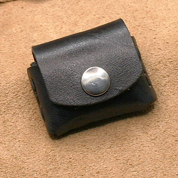 pocket pouch 9 mm Ammo holder Bond Arms, leather, holds four (4) shells, pocket carry wallet