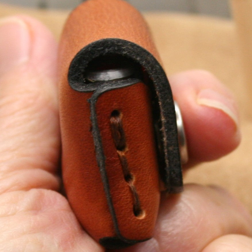 pocket pouch 9 mm Ammo holder Bond Arms, leather, holds four (4) shells, pocket carry wallet