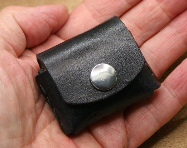 pocket pouch 9 mm Ammo holder Bond Arms, leather, holds four (4) shells, pocket carry wallet
