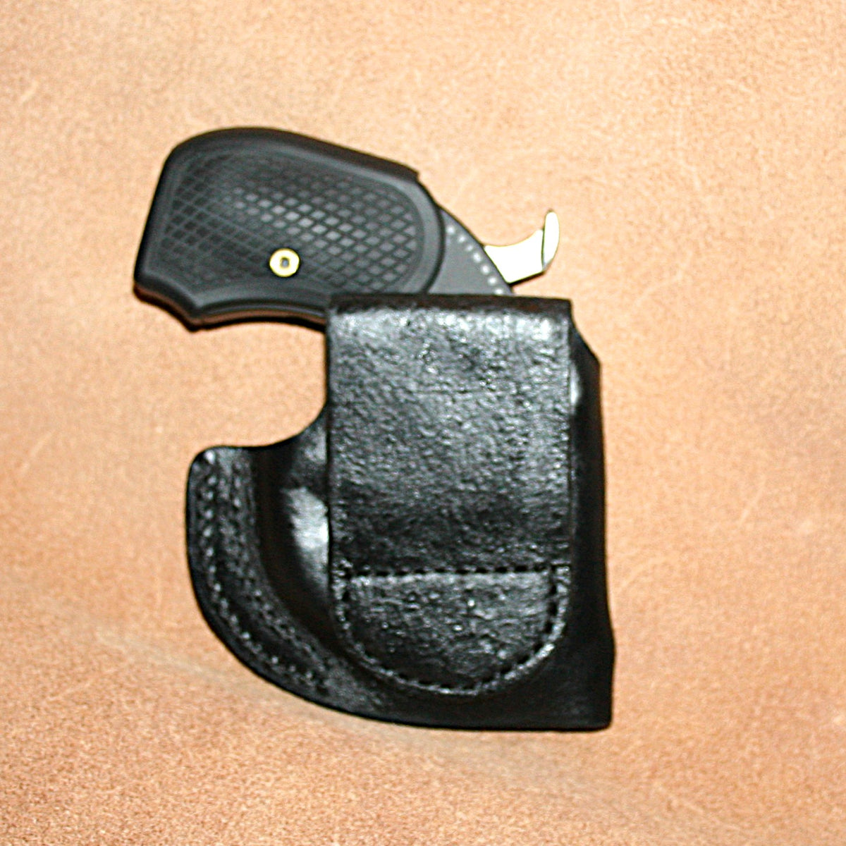 Bond Arms   Holster  Derringer Stinger, Foldback leather belt loop USA Made